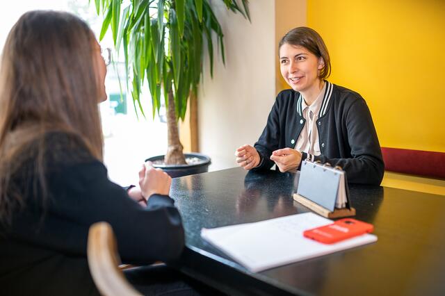 "Sobald man Mutter wird, kommt man fast nicht daran vorbei, in den Gedanken zum Thema Gleichberechtigung politisch zu werden." | Foto: Brand Images