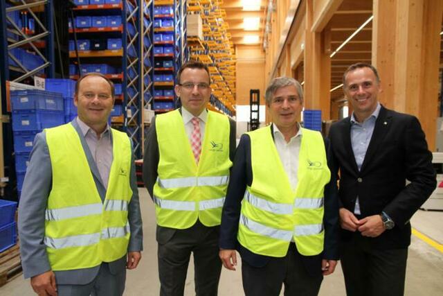 vlnr: BGM Thomas Ram, GF Martin Schenzel, CEO Mag. Stefan Krauter, LR Jochen Danninger | Foto: Stadtgemeinde Fischamend