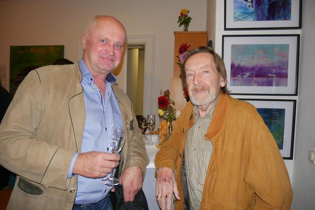 Harald Bauer mit Künstler Hans Resch | Foto: Carina Fröhlich