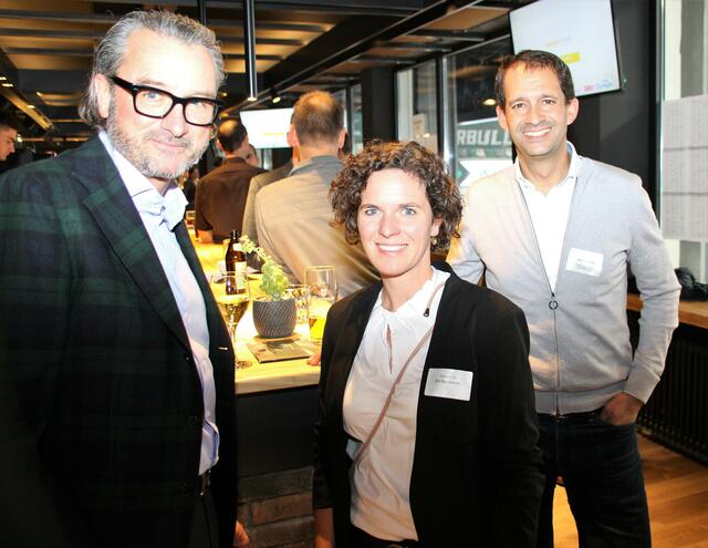 Manfred Hautz (Obmann WK Kufstein), Evi Bachmaier (Netzwerkmanagerin Stellwerk18), und Andreas März (Oberbürgermeister Stadt Rosenheim) (v.l.). 
  | Foto: GMedia eU