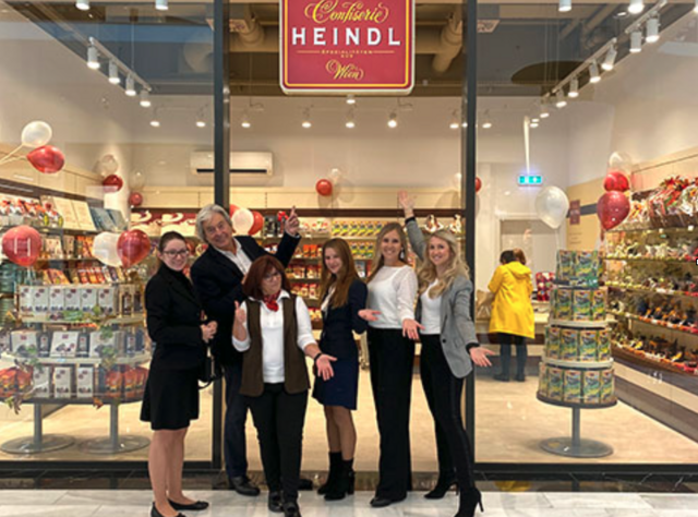 Katharina Wachter, Hannes Fenz, Brigitte Ulrich (Heindl-Filialleiterin), Melanie Fraiss, Caroline Heindl und Barbara Heindl | Foto: Heindl