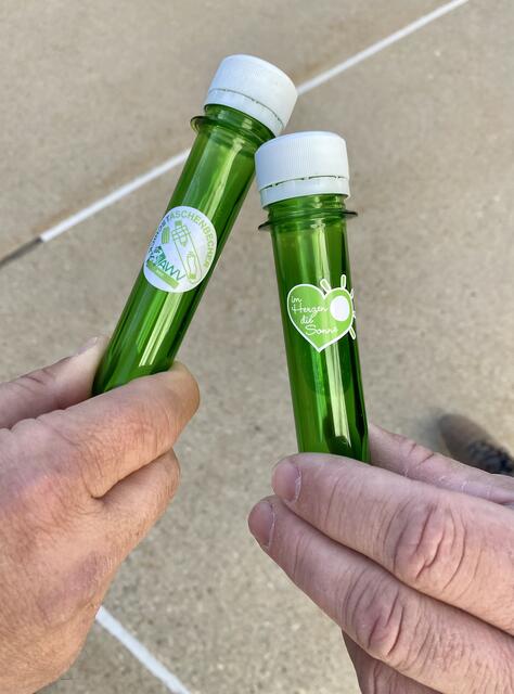 Die mobilen TAschenbecher bekommt man z. B. in Trafiken. | Foto: Stadtmarketing Gleisdorf