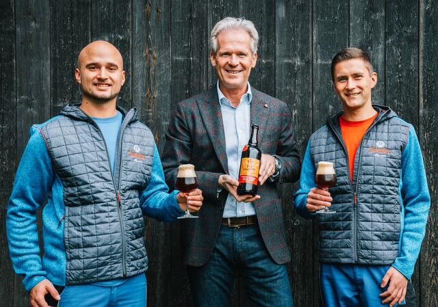 Benjamin Pollak, Karl Schwarz und Rene Binder mit der "Reifeprüfung" | Foto: Adler &amp; Wald