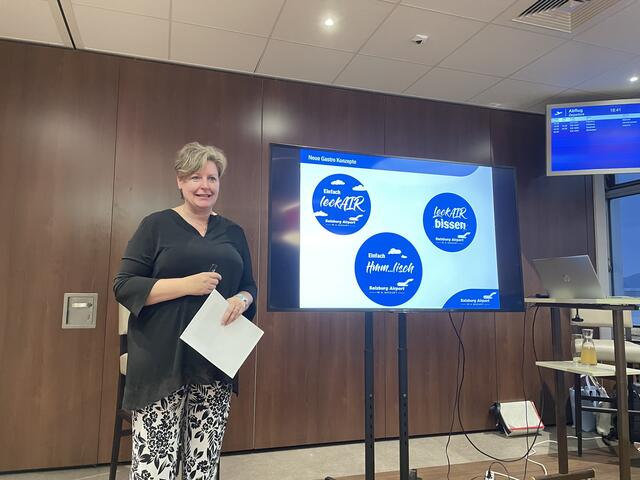 Janine Kranz vom Flughafen Salzburg sprach über das Gastro-Konzept des Flughafen Salzburg. | Foto: Anna-Katharina Wintersteller