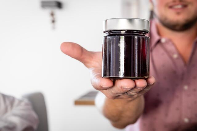 Ulzer Traubengelee, Tradition & Teamgeist: Die Winzerfamilie Ulzer engagiert ...