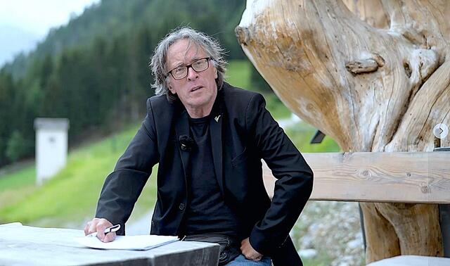 Der Gailtaler Musiker und Komponist Hubert Waldner bei Film-Aufnahmen mit seiner Musik | Foto: ORF