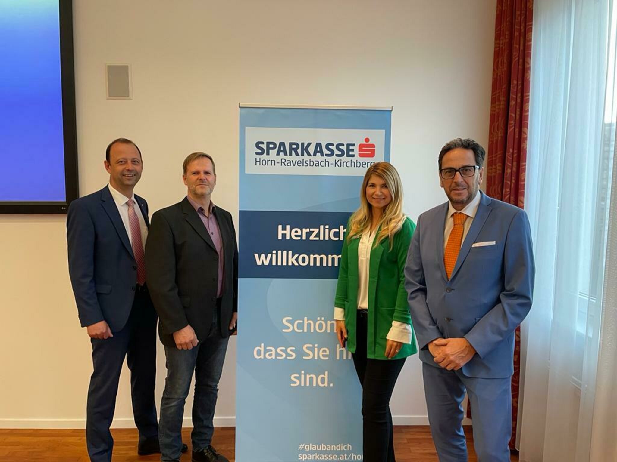 Horn: Sparkasse Horn lud zum Infoabend zur Energiewende - mit Video - Horn