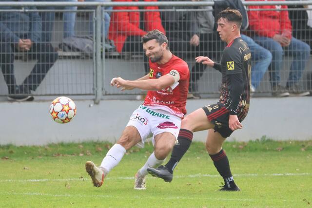 Kapitän Fabian Vieregg eröffnete den Trefferreigen für den neuen Tabellenführer Halbenrain. | Foto: schmidbauer