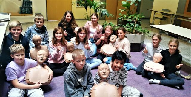 Die Mittelschüler sind für den Ernstfall gerüstet. | Foto: Foto: MS St. Martin