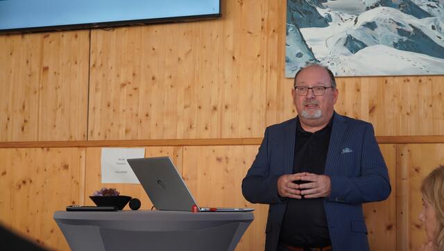 Roland Murauer betonte die genaue Auswahl marktfähigerer Konzepte: "Wir fördern keine Konkurse". | Foto: Felix Hallinger