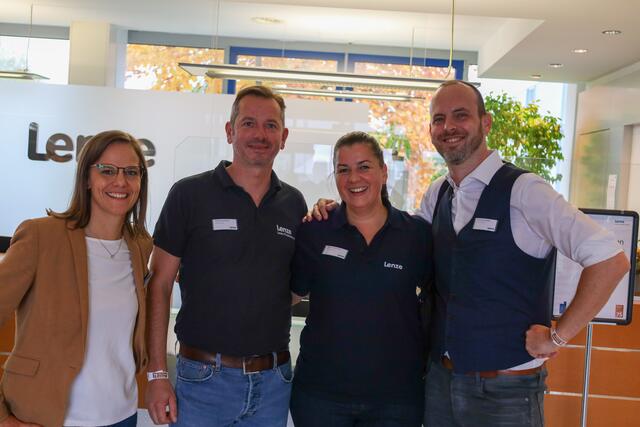 Das Team von Lenze freute sich, viele Besucher:innen begrüßen zu dürfen: Julia Stadlbauer, Thomas Lintner, Nicole Mantzos und Andreas Spicker (von links). | Foto: Losbichler