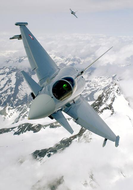 Zwei Wochen lang trainieren die Eurofighter-Piloten Abfangmanöver im Überschallbereich. | Foto: Bundesheer, Fotograf: Markus Zinner