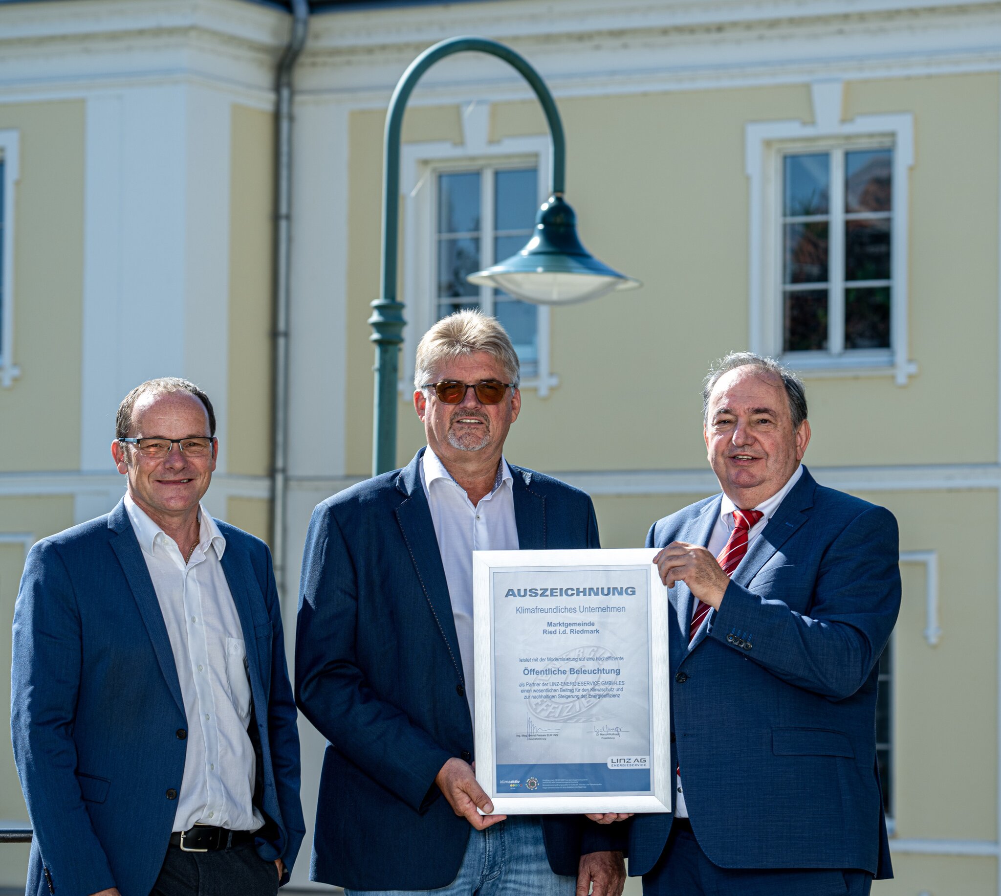 Ried-in-der-Riedmark-spart-durch-neue-LED-Stra-enbeleuchtung