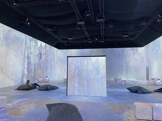 Die Besucherinnen und Besucher werden durch drei Erlebnisbereiche geführt. | Foto: Hannah Maier