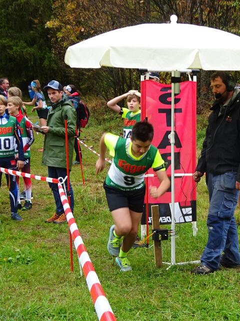 Maximilian Knoll (SV Erpfendorf) beim Start zum Sommer-Biathlon 
