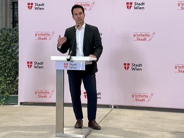 Bildungsstadtrat Christoph Wiederkehr (Neos) will auch den Männeranteil im Bereich der Elementarbildung erhöhen. | Foto: Barbara Schuster/RMW