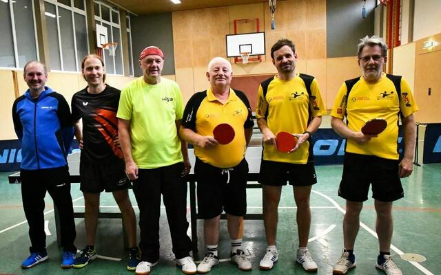 Horn 1 gegen Urltal (Mario Steinbacher, Stefan Teufel, Johann Strel, Helmut Pokorny, Reinhard Pleßl und Otto Schmidt)