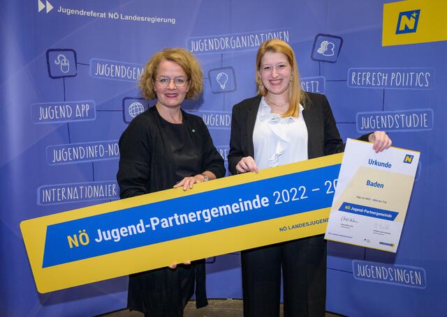 Baden: LR Christiane Teschl-Hofmeister, Jugendgemeinderätin Patrizia Wolkerstorfer, BSc MA.
 | Foto: Burchhart