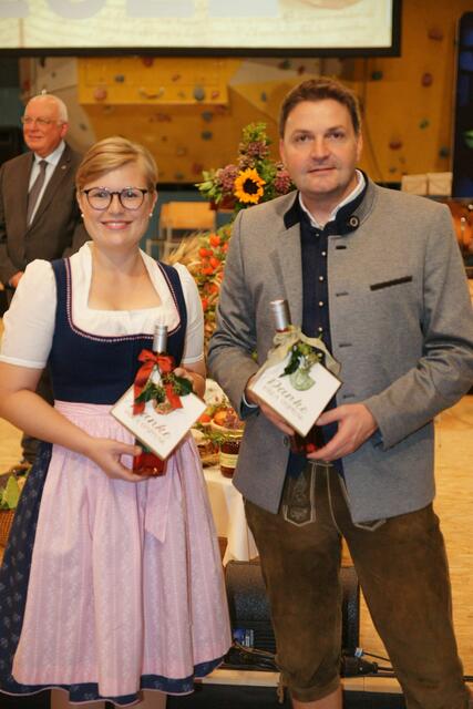 900 Jahre Ursprung wurde am vergangenen Donnerstag gefeiert. Dabei wurden auch die neuen Abteilungsvorstände Claudia Knieger und Peter Schroll vorgestellt. | Foto: Franz Schmiedbauer/HBLA Ursprung