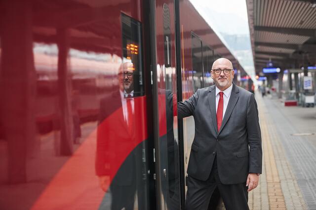 „Trotz schwierigen Umfeldes haben die ÖBB den auf allen Ebenen laufenden Bahnausbau planmäßig vorangetrieben", sagt ÖBB-CEO Andreas Matthä.  | Foto: ÖBB/Prinz