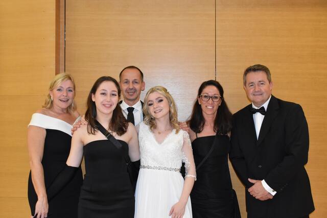Theresianum Ball mit dem Motto "Golden Hour".  | Foto: Christine Ohr