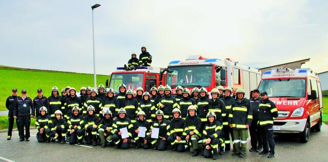 Generell waren die Bewerter von der Leistung sehr angetan. Sie zollten bei der Schlussveranstaltung den Kameraden großes Lob für ihre erbrachten Leistungen.  | Foto: FF Münzbach