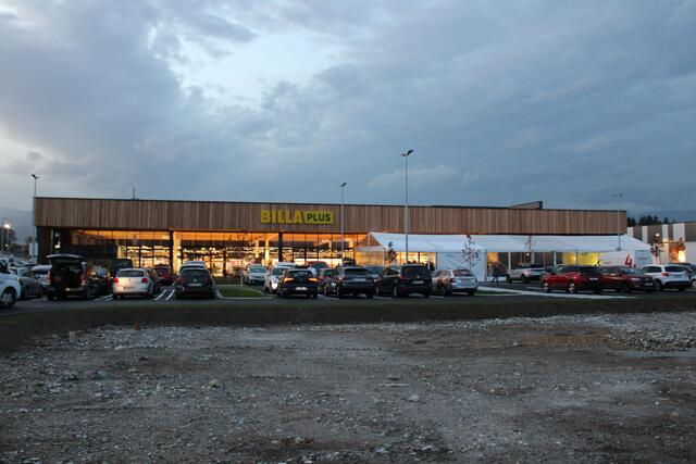 Neben zwei Fachmarktzentrum ist der neue Billa Plus-Markt am Areal gegenüber dem Lagerhaus präsent. | Foto: Lederer