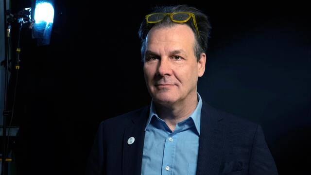 Seit dem Suizid seines Sohnes macht Golli Marboe darauf aufmerksam, dass Suizidalität entabuisiert werden muss. | Foto: VsUM