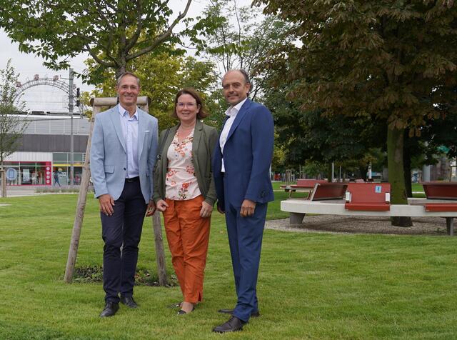Christian Moritz, Elisabeth Petracs, Stefan Gara (v.l.n.r.) | Foto: NEOS Wien