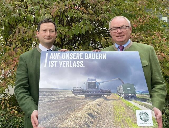 NÖ Bauernbundobmann LH-Stv. Stephan Pernkopf und NÖ Bauernbunddirektor Paul Nemecek zeigen anlässlich des Nationalfeiertages die Leistungen der Bäuerinnen und Bauern auf.  | Foto: NÖ Bauernbund