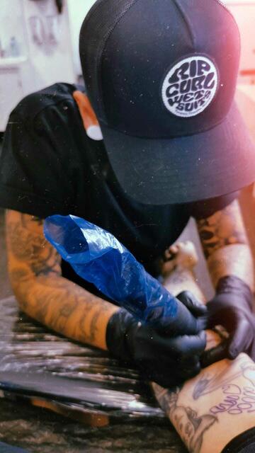 Vor allem für kleine Tattoos ist der "Charity Schnölle Numma" Tag geeignet. | Foto: Privat