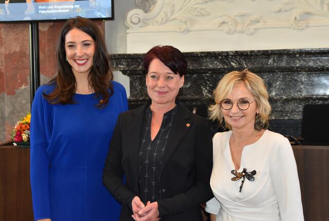 Das neue Landtagspräsidium: Präs. Sonja Ledl-Rossmann, 1. Vizepräs. Sophia Kircher, 2. Vizepräs. Elisabeth Blanik | Foto: © Steger