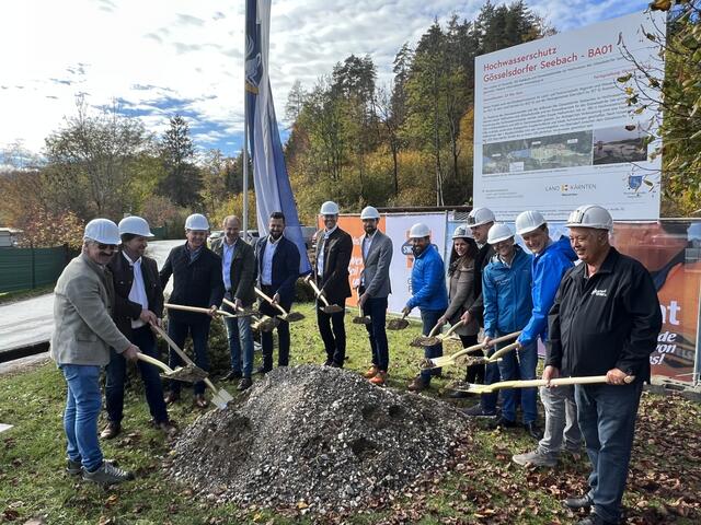 Spatenstich zum Hochwasserschutz am Gösselsdorfer Seebach | Foto: Büro LR Fellner