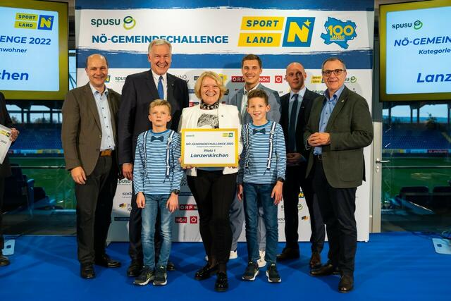 Johannes Pressl, LR Martin Eichtinger, Lukas Brugner-Jahn, Heide Maria Lamberg, Clemens Brugner-Jahn, Florian Karasek, Martin Roscher, Rupert Dworak 
 | Foto: Alexander Foret