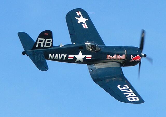 Chance Vought F4U-4 Corsair - 1945

 | Foto: Franz Dörr