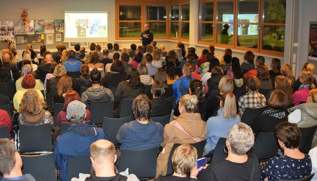 Infoabend der Sportmittelschule für eine weitere Sportklasse für das Schuljahr 2023/24. | Foto: Schwaighofer