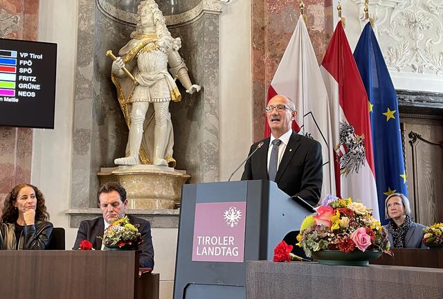 Anton Mattle bei der Regierungserklärung. | Foto: © Steger