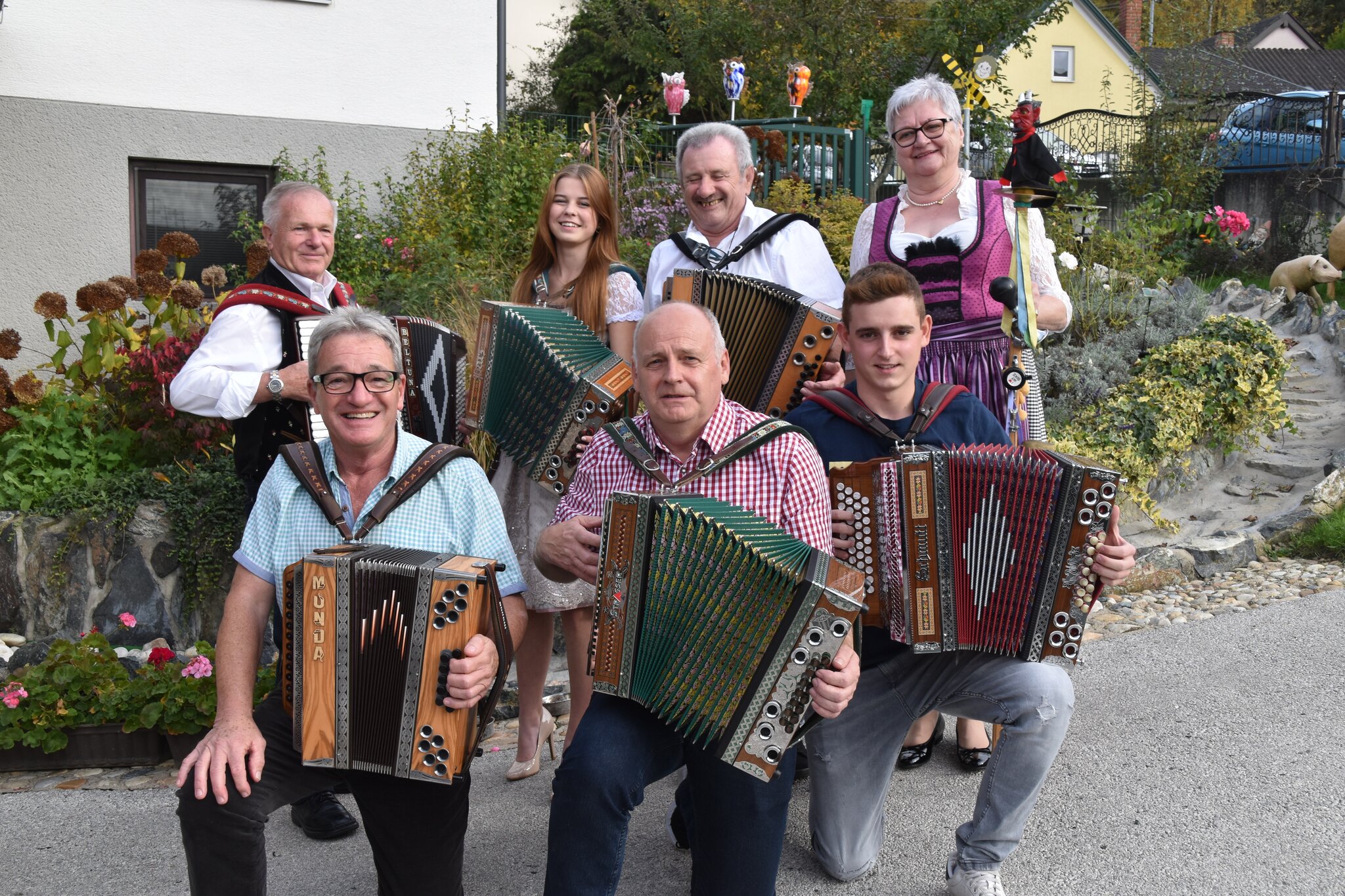 Musikantenstammtisch-bei-Aloisias-Mehlspeis-und-Kaffeestubn