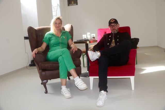 Kunst auf Augenhöhe – das wollen Doris Dittrich und Bruno aka Le Monsieur Flash mit der Ministry of Artists in der Brigittenau bieten. | Foto: Ulrike Kozeschnik-Schlick