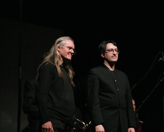 Für den Telfer Musiker und Multimediakünstler Harry Triendl und den Imster Dirigenten Michael Köck war es eine bereichernde Zusammenarbeit, in der sie unterschiedliche Positionen der Kunst zum Gesamtwerk vereinen konnten.