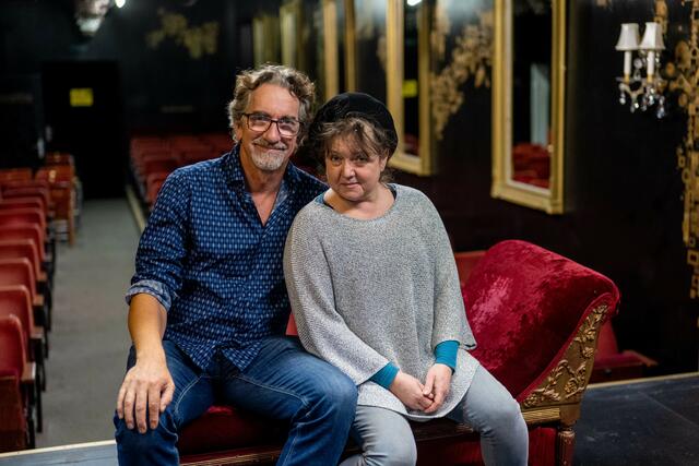 Wolf und Produzentin Doris Kofler spielen im Theater Center Forum. | Foto: Markus Spitzauer