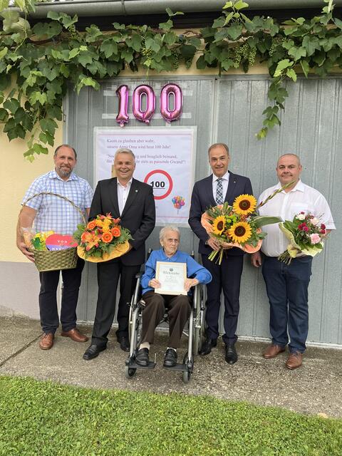 100 Jahre in Günseck | Foto: Büro LR Schneemann