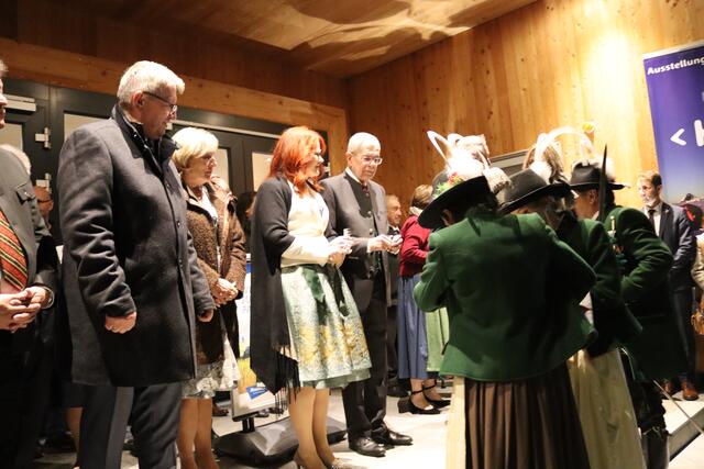 Das "Schnapersl" für den Präsidenten durfte natürlich auch nicht fehlen.  | Foto: Elisabeth Zangerl 