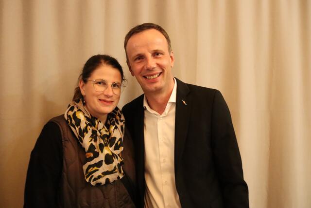 Maria Larcher-Walser und Dietmar Walser, der neue TVB-Geschäftsführer im Kaunertal.  | Foto: Elisabeth Zangerl 