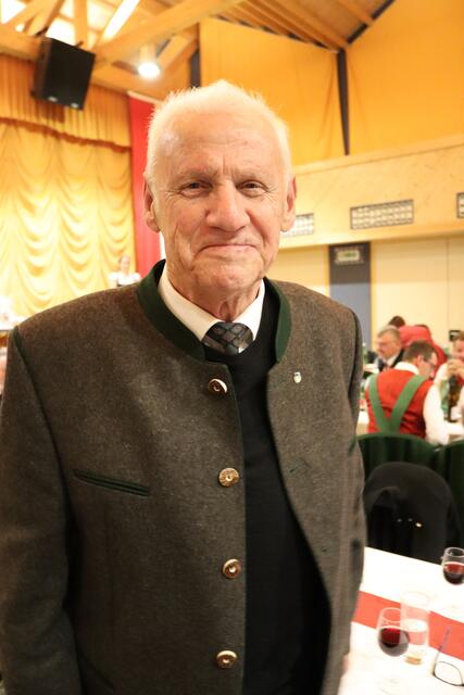 Eugen Larcher ist ebenfalls Ehrenbürger der Gemeinde Kaunertal.  | Foto: Elisabeth Zangerl 