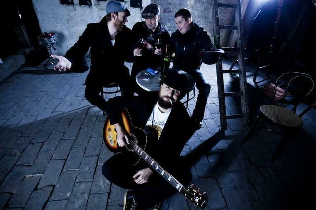 Bei "Orges &amp; The Ockus-Rockus Band" harmoniert Rockabilly der 50er mit Balkan-Beats.