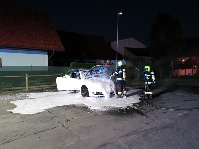 Die Feuerwehr wurde zu einem Fahrzeugbrand in Stainz alarmiert. | Foto:  BM Ing. Andreas Maier/FF Stainz