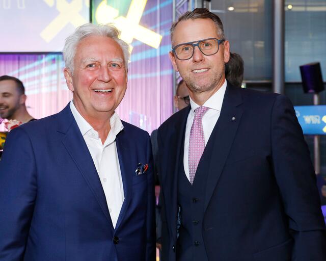 KEBA-Vorstandsvorsitzender Gerhard Luftensteiner, RLB OÖ-Vorstand Stefan Sandberger | Foto: RLB OÖ/Strobl
