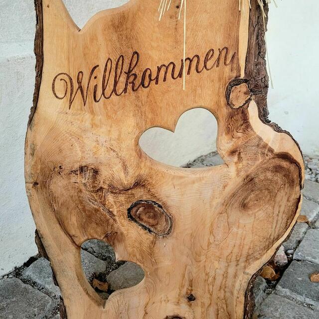 Eine freundliche Einladung, ins Wallfahrtsgasthaus unter Wirt Gerd Lieb einzukehren.