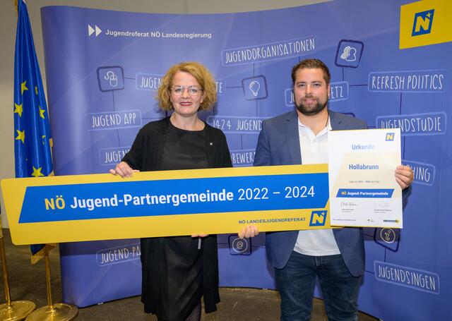 Michael Fahn Zertifizierung: Neun Hollabrunner Jugendpartnergemeinden - Hollabrunn